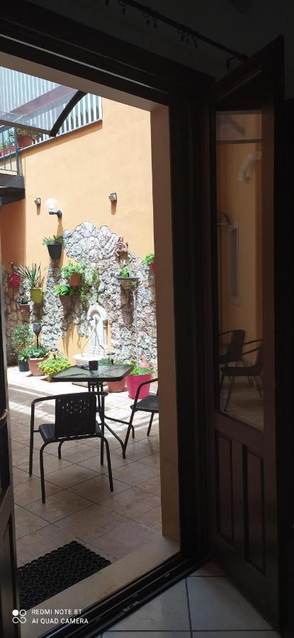 Come A Casa Syracuse Buitenkant foto