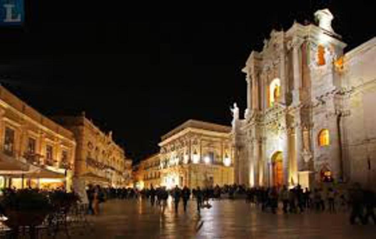 Come A Casa Syracuse Buitenkant foto